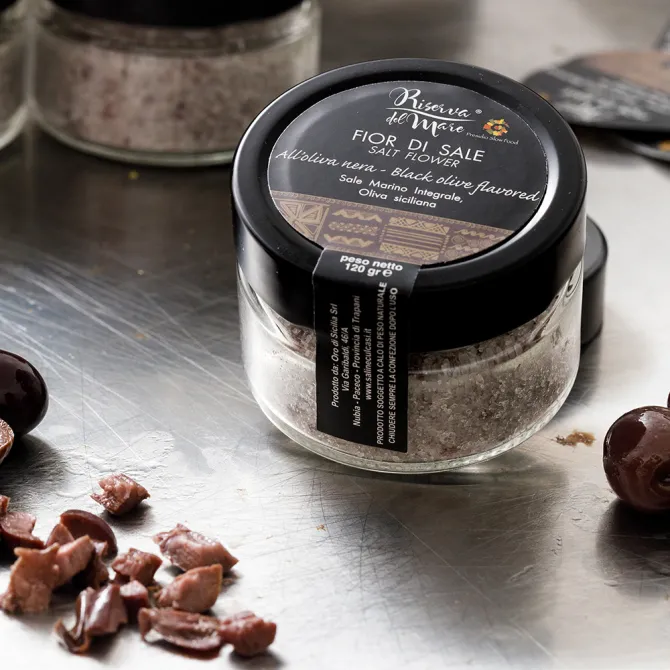 Fior di Sale aromatizzato alle olive nere Presidio Slow Food 120g - Saline Culcasi