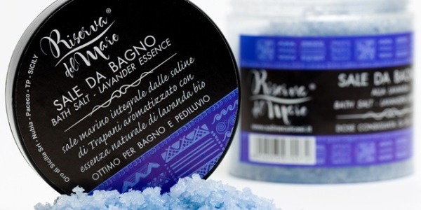 Sali da bagno: benefici per la pelle e il corpo con i bagni di sale