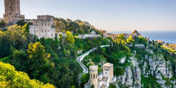 Erice: cosa vedere, come arrivare e cosa fare nel borgo medievale più affascinante di Sicilia