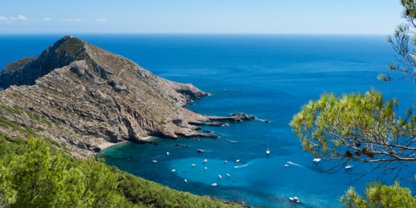 Marettimo, l'isola nascosta delle Egadi: un mix di natura, mare e tradizioni genuine
