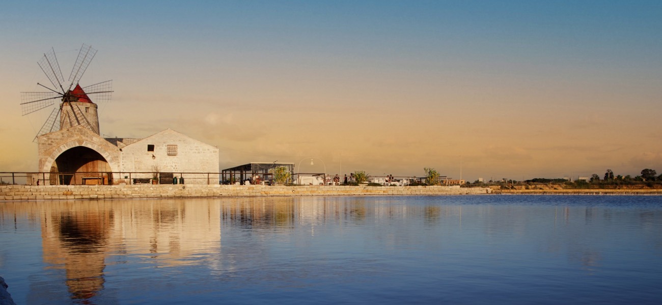 Guardare il tramonto sulle saline di Trapani: 4 motivi per non perdertelo